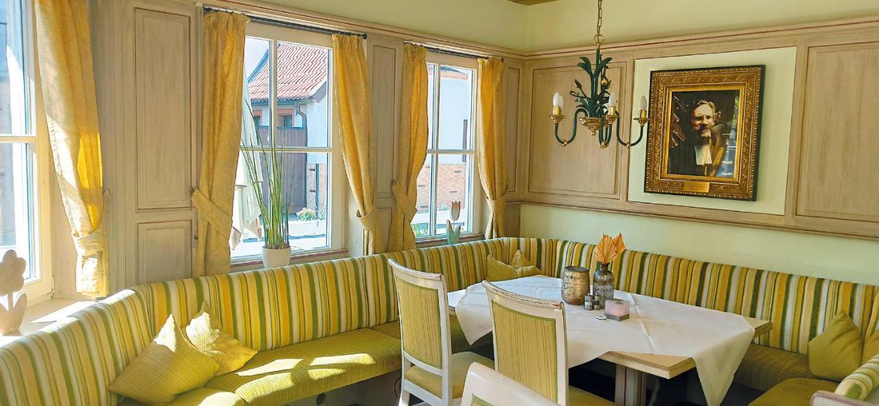 Hotel Speeter Weisenheim am Berg Luaran gambar