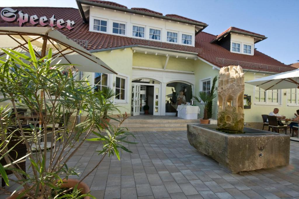 Hotel Speeter Weisenheim am Berg Luaran gambar